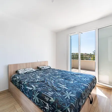 Spacious House With Terrace And Garden 4* Sainte-Maxime